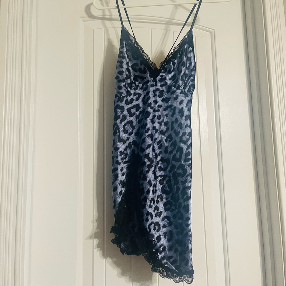 ✨NWOT✨ Leopard Print & Lace Chemise